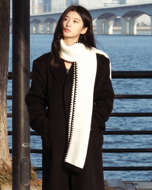 嗯轻一点嗯啊快一点h-再深点灬舒服灬太大了老师 - 小鸡AV中国一级特黄**毛片试看