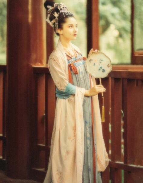 无码丰满人妻熟妇区-高黄H文各种姿势PLAY道具1V1 - 小鸡AV伦理片在线线手机版韩国免观看