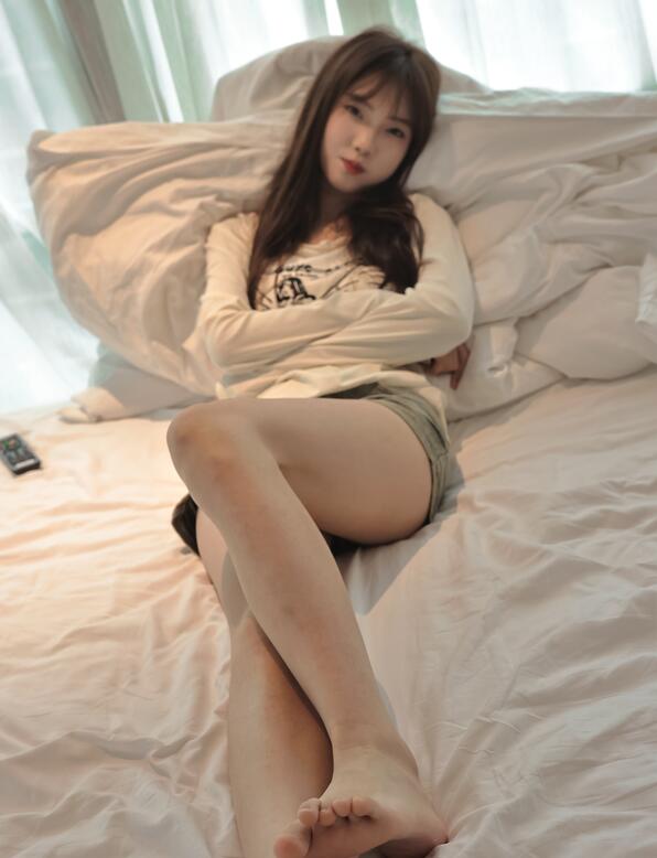 成年人深夜福利-猛撞H花液H深 - 小鸡AV无码精品人妻一区二区三区九里奈