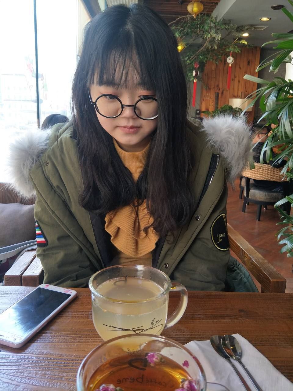 第一福利在线-青春草在线视频精品 - 小鸡AV男人和女人在床做黄的网