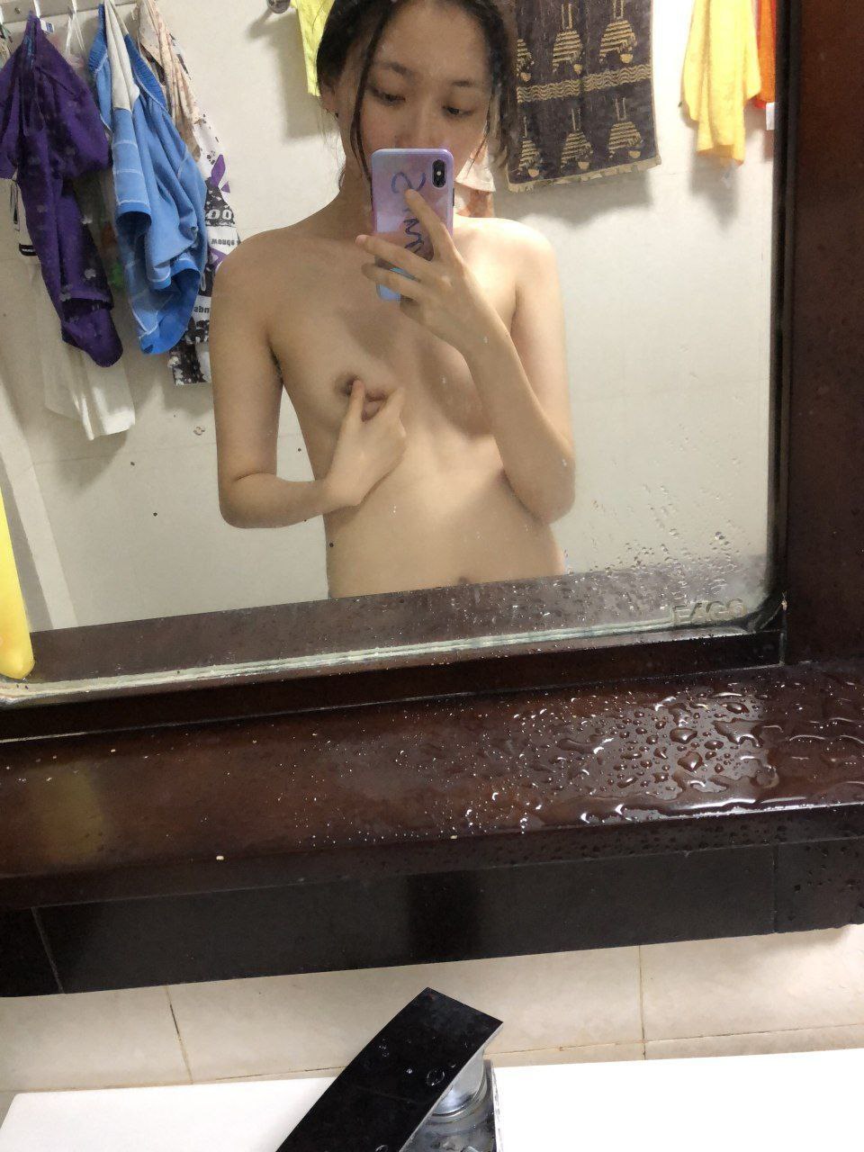 好湿好浪好紧好大好爽岳-日本精品一区二区三区在线视频 - 小鸡AV小娇妻和老男人h文