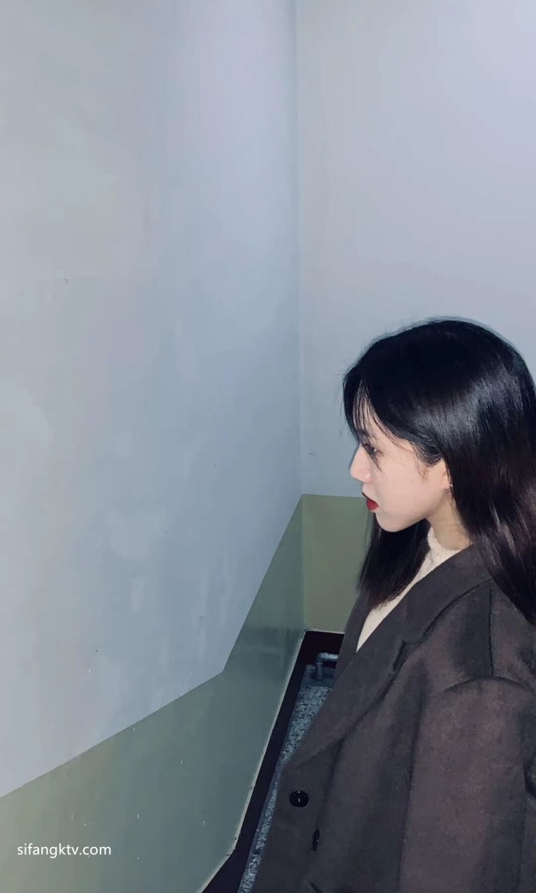 国产欧美日韩在线观看一区二区三区-国产成人精品免费直播大全 - 小鸡AV美女扒开视频网站