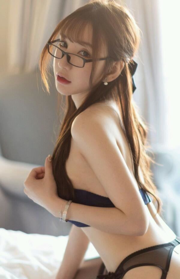 奇淫三国-亚洲人成高清 - 小鸡AV色戒未删减2小时38分在线