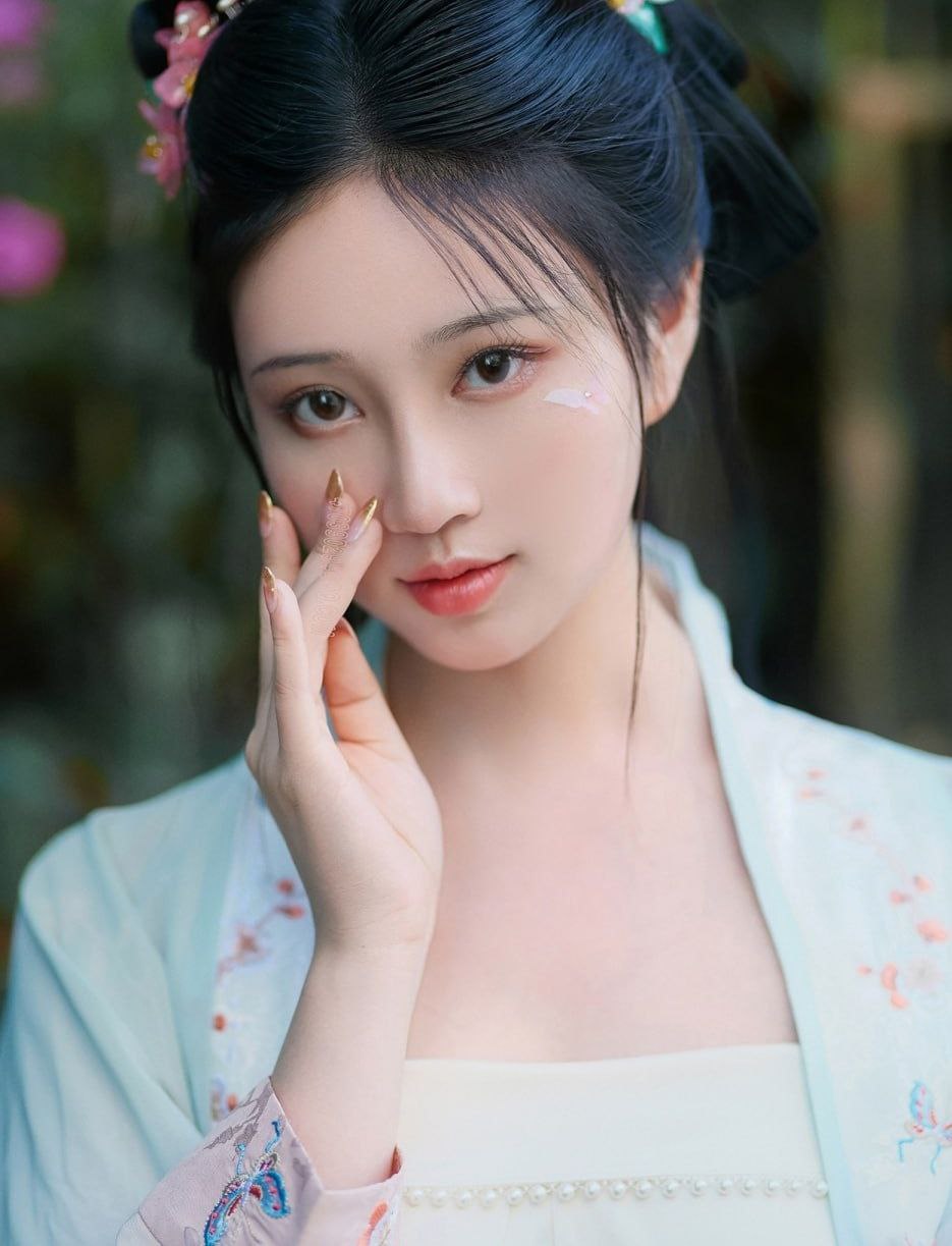 黄在线看-色噜噜亚洲精品中文字幕 - 小鸡AV**aaaaa毛片