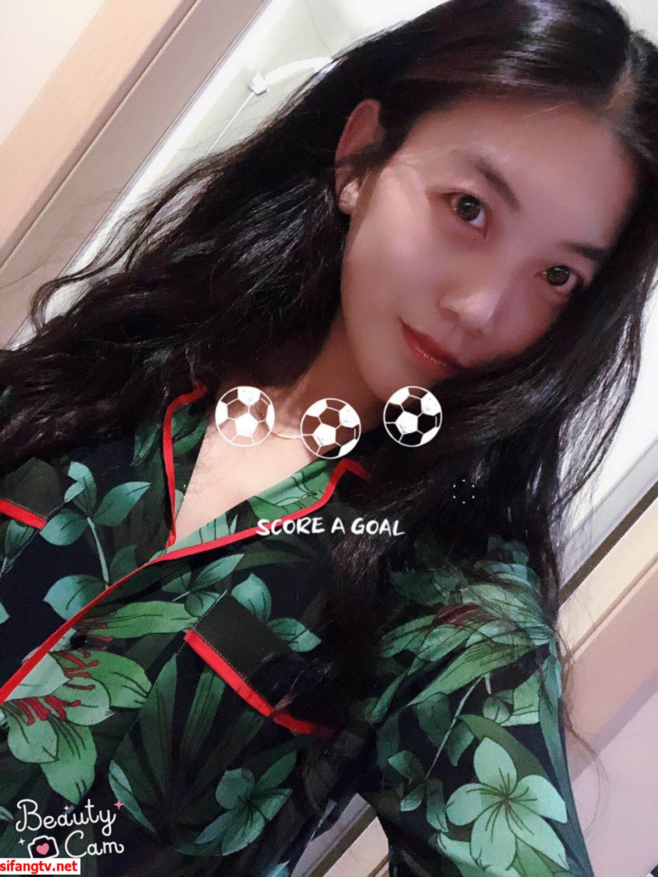 色戒 未删节版-刺激的三P交换小说 - 小鸡AV风流少妇与黑人做爰