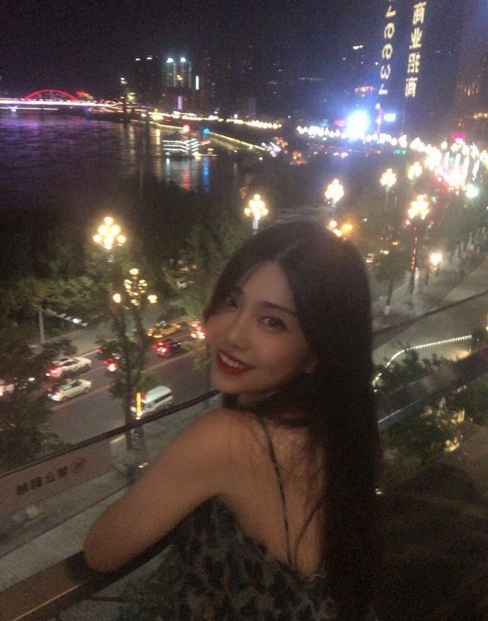 精品久久久久中文字幕app-www.日韩 - 小鸡AV裙下有怪兽