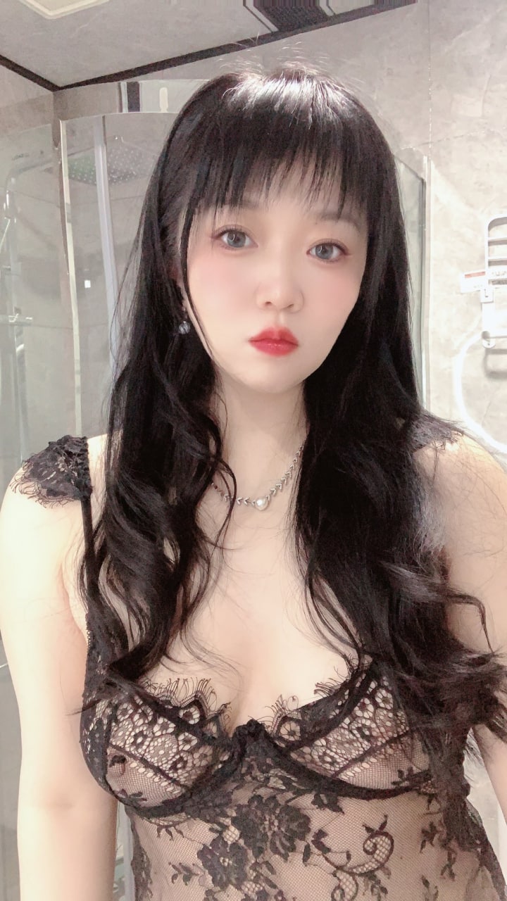 《乳色吐息》在线播放