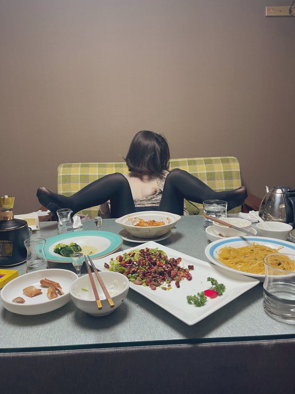 国产亚洲在线观看-赶尸夜谈无删减 - 小鸡AV晚婚电影未删减完整版免费观看