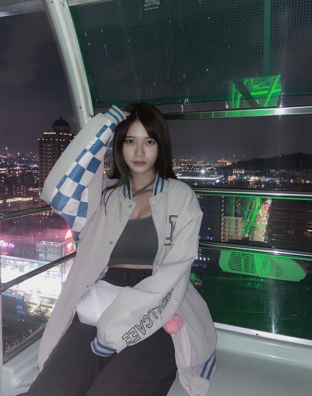 91黄色app-又黄又粗的gif动态图出处第900期 - 小鸡AV天天玩天天干