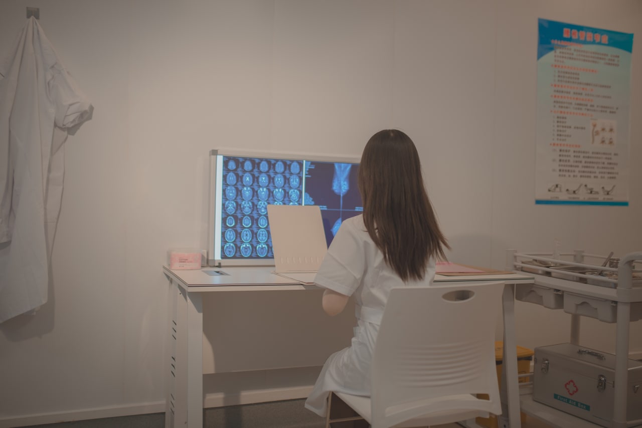 艳妇乳肉豪妇荡乳a亚洲-又黄又刺激的网站 - 小鸡AV少妇风韵犹存偷拍视频一区