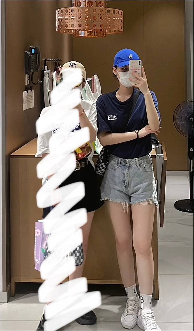 日韩免费不卡-继母的朋友们 - 小鸡AV福利理论片午夜片