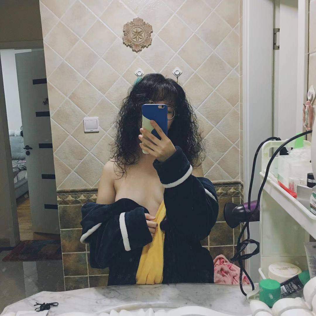 性 爱 免费 视频-少妇做爰免费视看片 - 小鸡AV啪啪内射少妇20201027