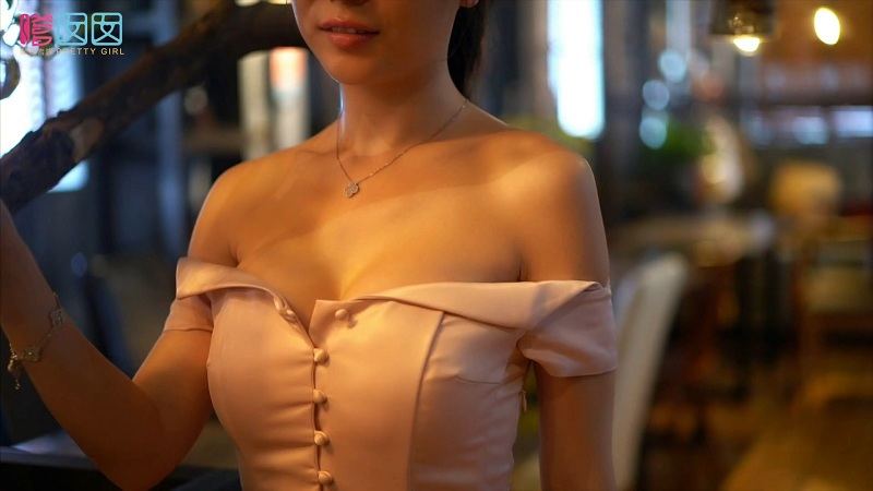 老师穿JK白丝在办公室让我做-在线观看黄A片免费AV软件 - 小鸡AV快穿高肉喷汁校园