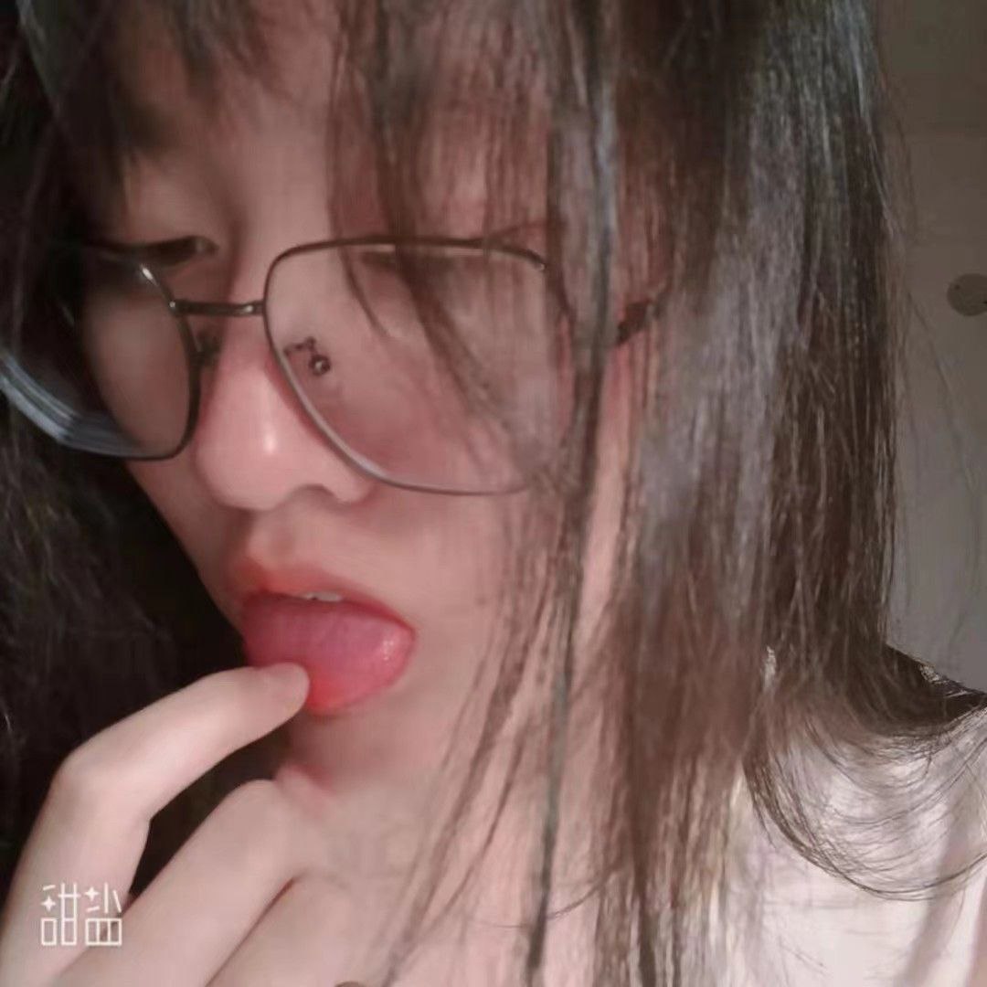 第一福利在线-青春草在线视频精品 - 小鸡AV一男多女h