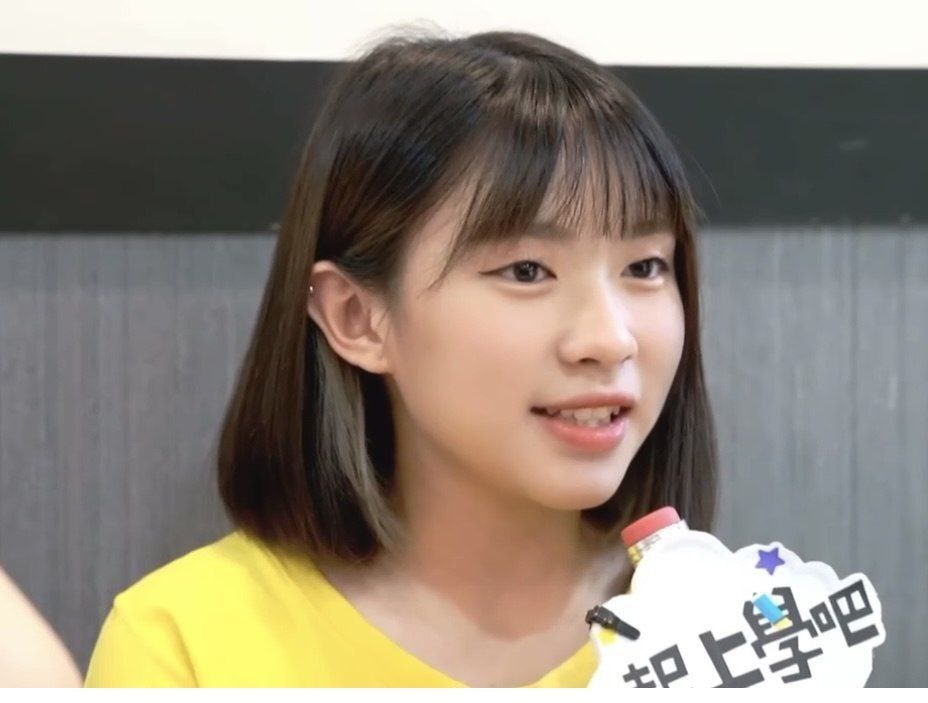 美女被免费视频的网站-亚洲欧美精品国产一区色综合 - 小鸡AV欧美精品国产