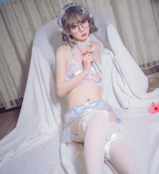 免费特级毛片-亚洲精品美女一区二区 - 小鸡AV很黄很肉很刺激的小说推荐