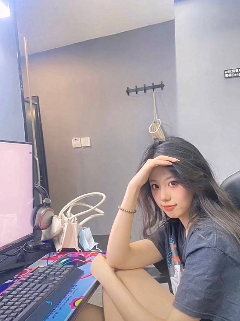 宝贝h调教1V1H-羞涩娇妻让人玩 - 小鸡AV列车肉欲公车系500章