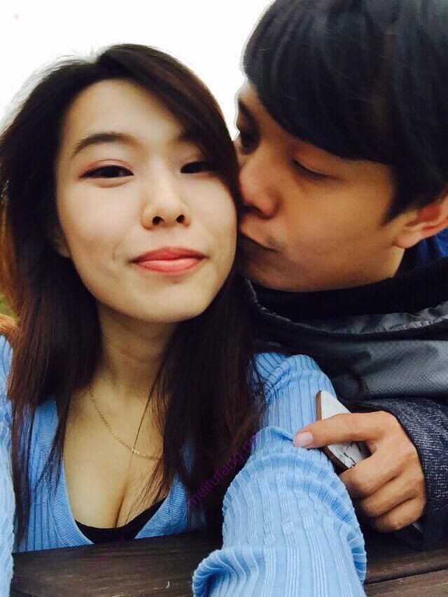 天天看片天天爽_免费播放-美女扒开屁股让男人桶 - 小鸡AV漂亮的保姆8观看