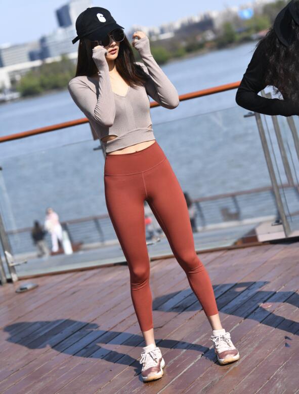 日韩综合在线视频-人人玩人人添人人澡免费 - 小鸡AV热久久伊大人香蕉网老师