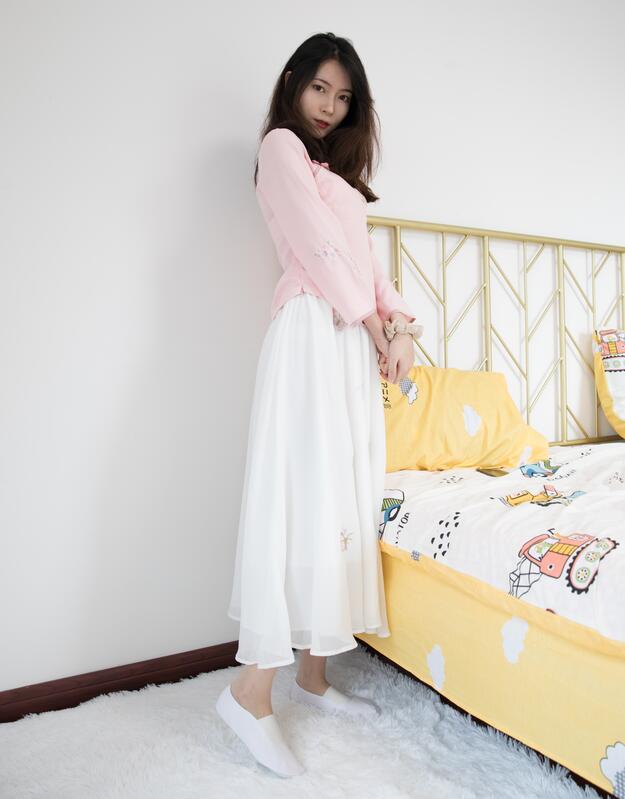 校花娇荡吟喘上课