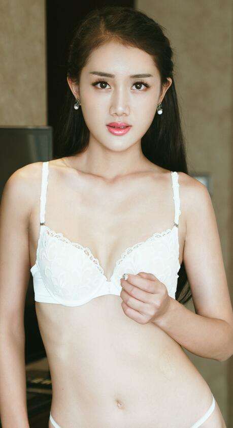 漂亮的保姆6完整版在线播放-久久高清内射无套 - 小鸡AV性交姿势图