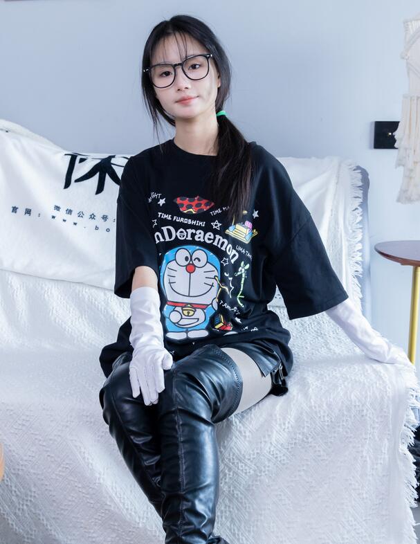 女邻居夹的太紧太爽了A片