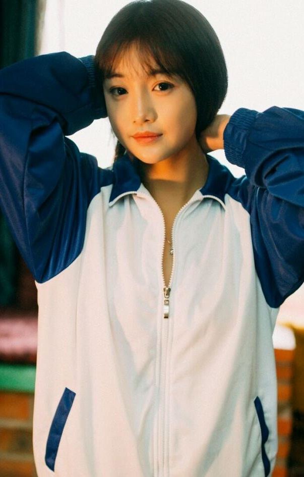 伊人久久久-在线看免费涩涩视频网 - 小鸡AV短篇强公车500篇小说