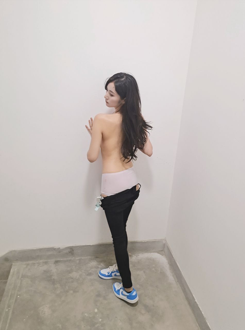 男人j进女人j-日本三级11k影院在线 - 小鸡AV又黄又爽又色的免费看a板片