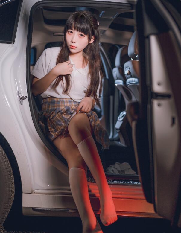 班长坐在我的腿上娇喘-小雪奶水涨翁公帮吸 - 小鸡AV老师好湿好紧我要进去了在线观看