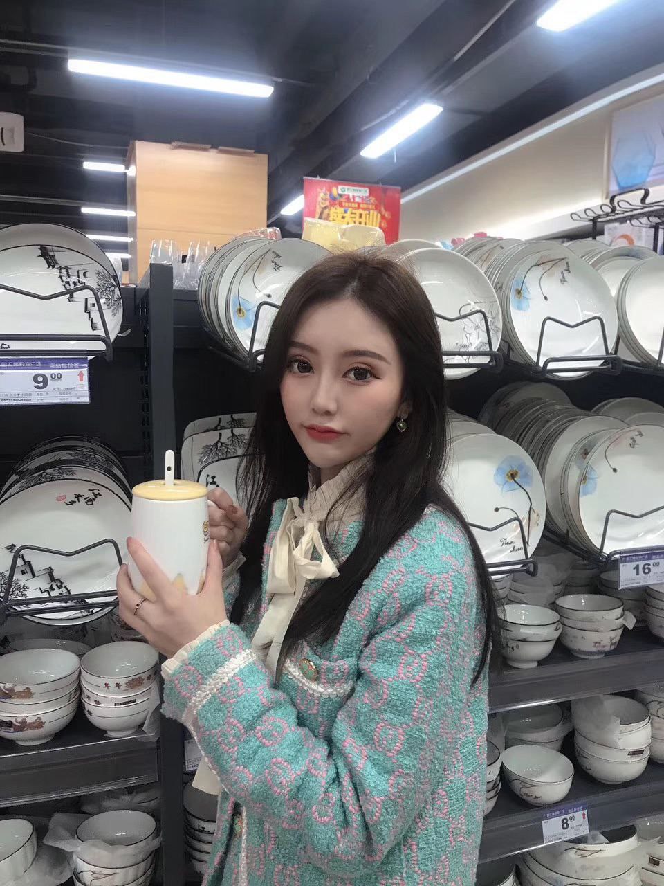 日韩国产成人精品视频