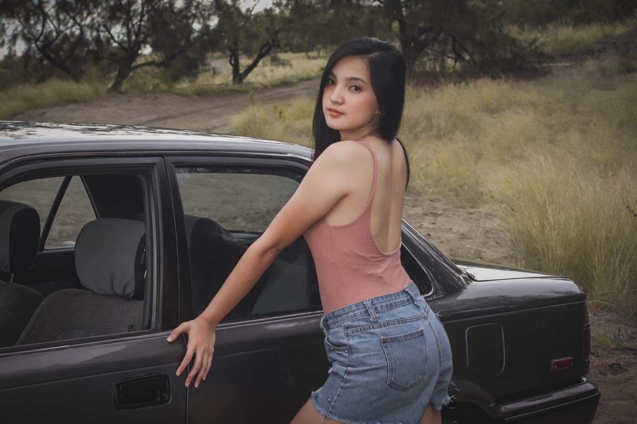 中文字幕人成乱码熟女APP-边摸边吃奶做爽A片视频 - 小鸡AV粗大乱h伦亲女