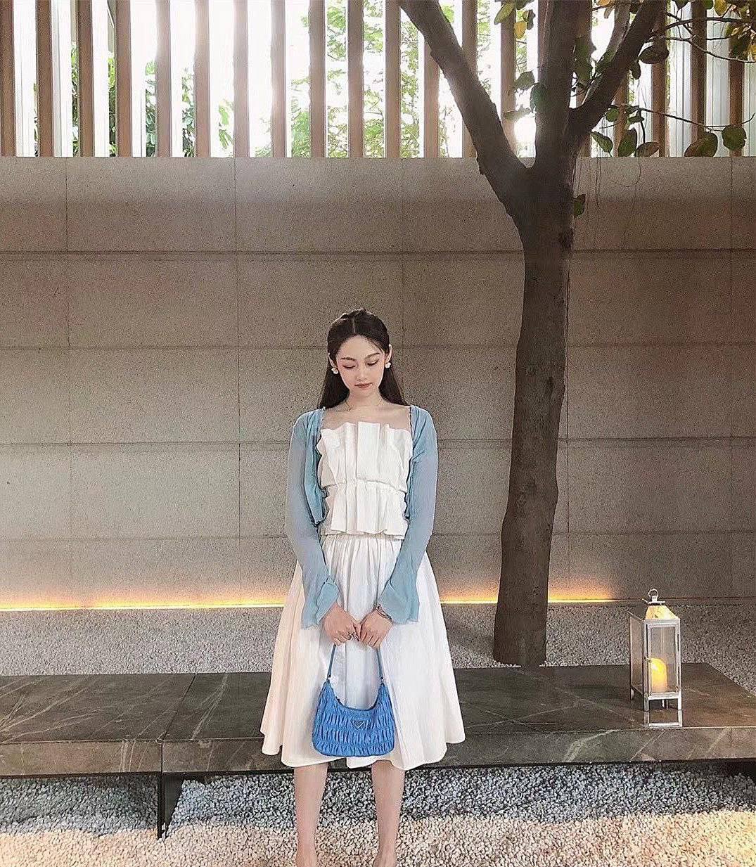 国产精品综合一区二区-麻豆国产精品视频 - 小鸡AV717三级理伦电影