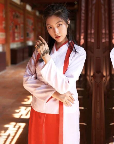 国产亚洲人成网站天堂岛-久久成人国产精品二三区 - 小鸡AV撸天堂