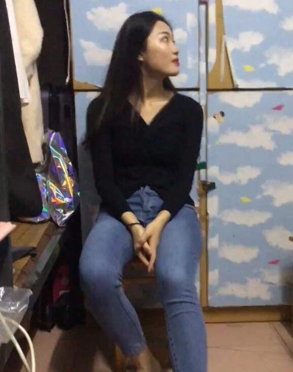 鸥美一级黄色片