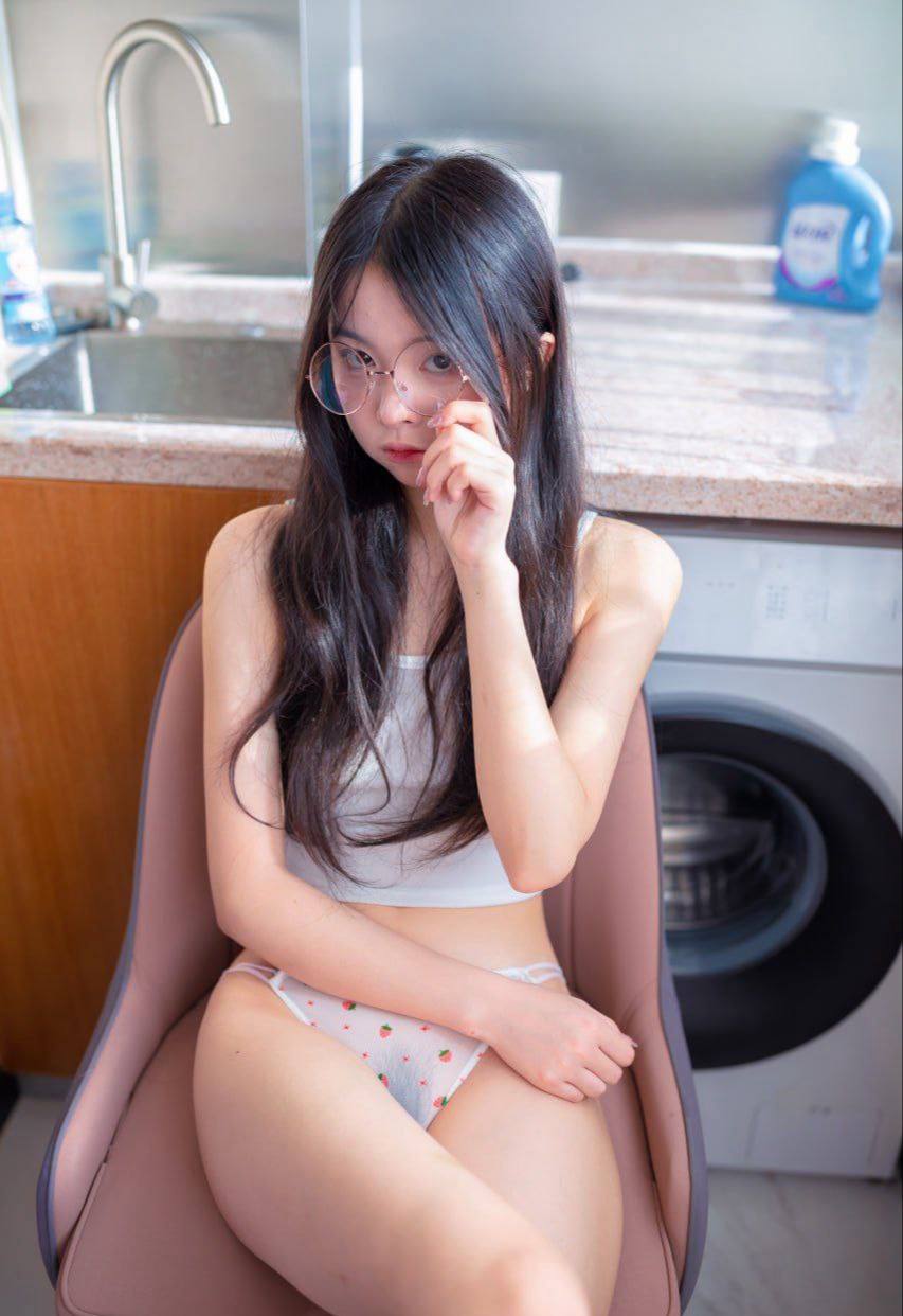 中文字幕亚洲精品日韩精品-国产精品毛片一区二区三区 - 小鸡AV久久精品综合网