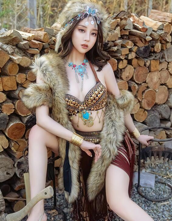 《丰满的女邻居》韩国-很详细的肉肉床文过程片段 - 小鸡AV边做饭时猛然进入高h