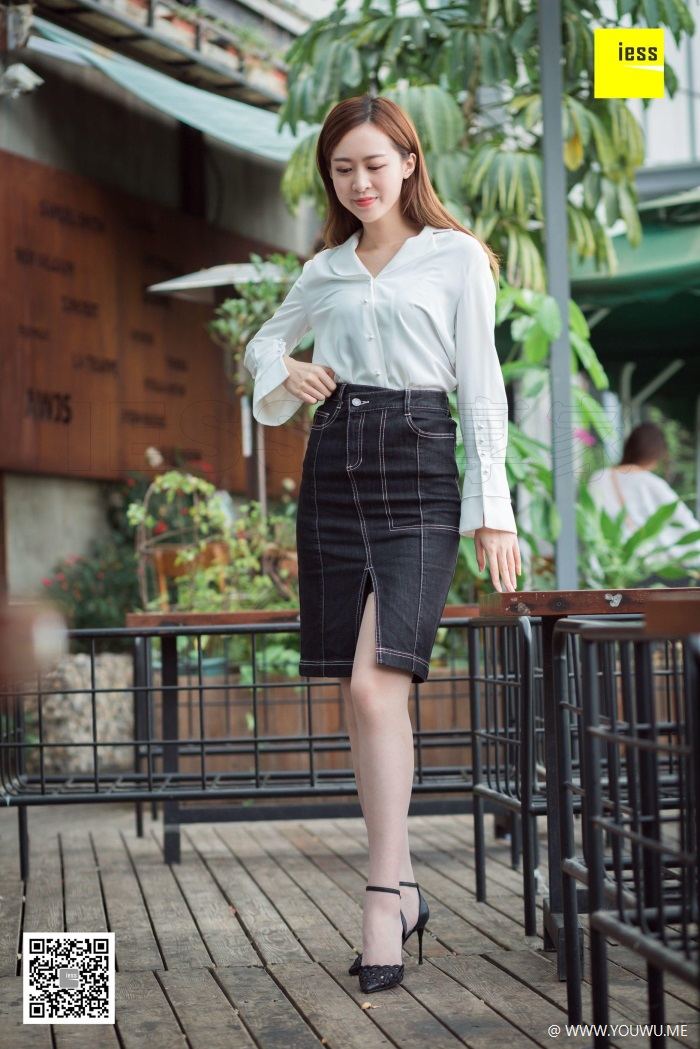 年轻女教师电影-林心如爱浴 - 小鸡AV欧美成人午夜做爰视频在线观看