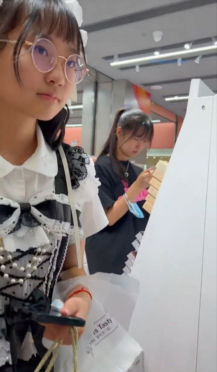 全免费午夜**毛片视频-成人黄色小说免费观看极 - 小鸡AV又黄又刺激又爽的视频