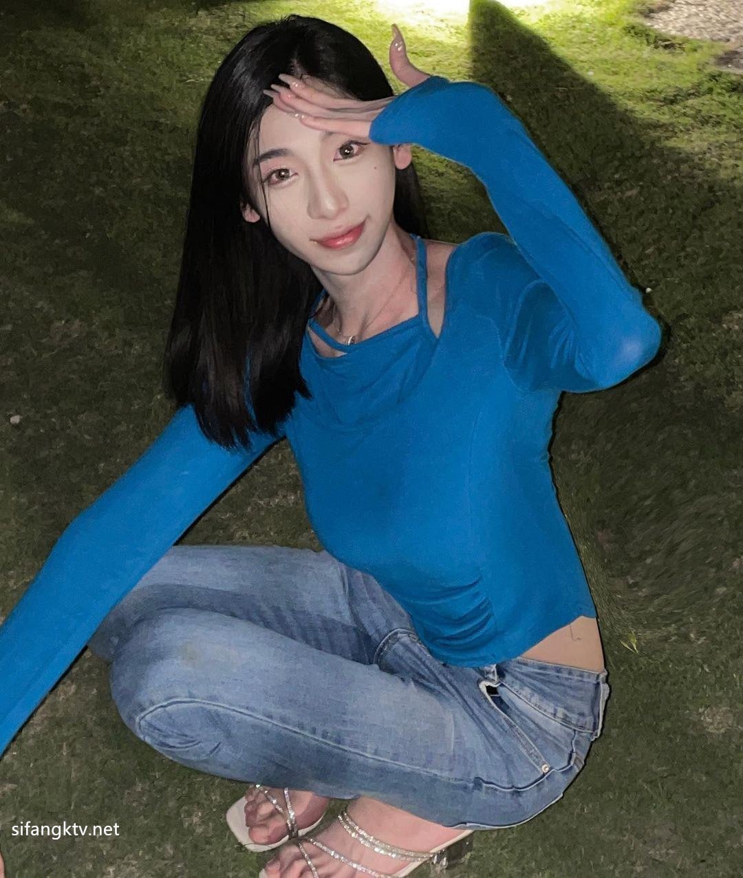 边吃奶边被躁欧美三级-用力撞进来我要高潮了 - 小鸡AV漂亮人妻被强中文字幕