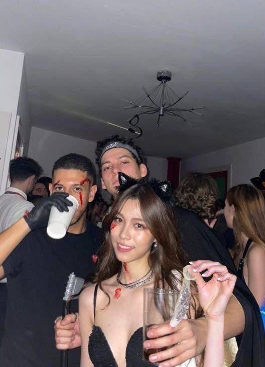 日韩激情电影-网友自拍区一区二区三区 - 小鸡AV三级网站免费播放国语