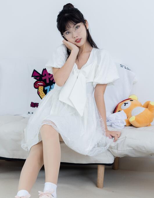 天天看片天天爽_免费播放-美女扒开屁股让男人桶 - 小鸡AV中文字幕在线看