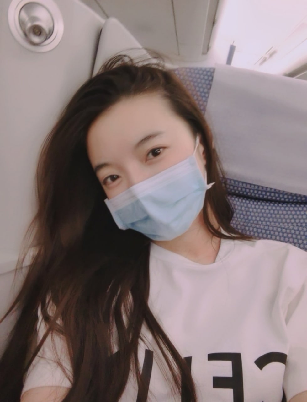 少妇把腿扒开让我添69式漫画