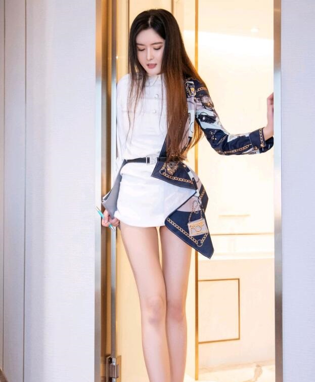 日本三级很黄试看120秒-www精品一区二区三区四区 - 小鸡AV性开放的交换艳妇小说