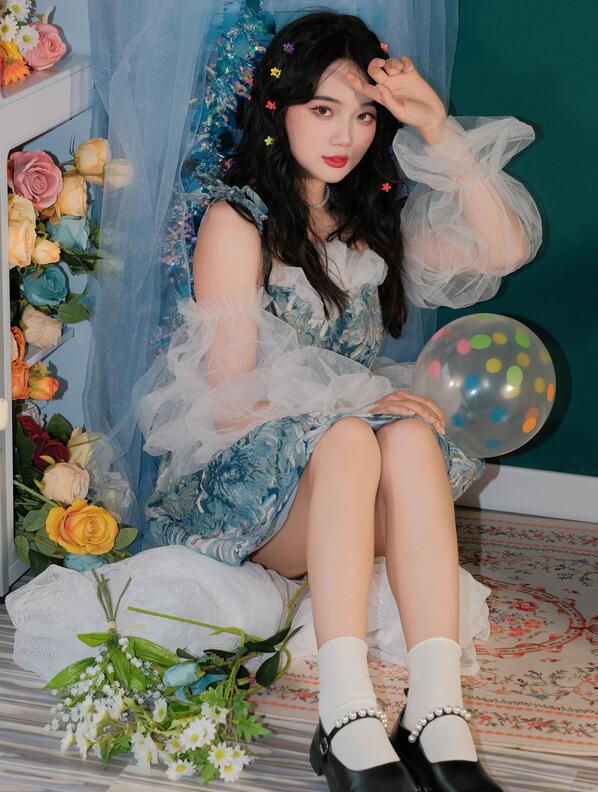 色吧在线观看-色黄啪啪网18以下勿入 - 小鸡AV色女郎影院