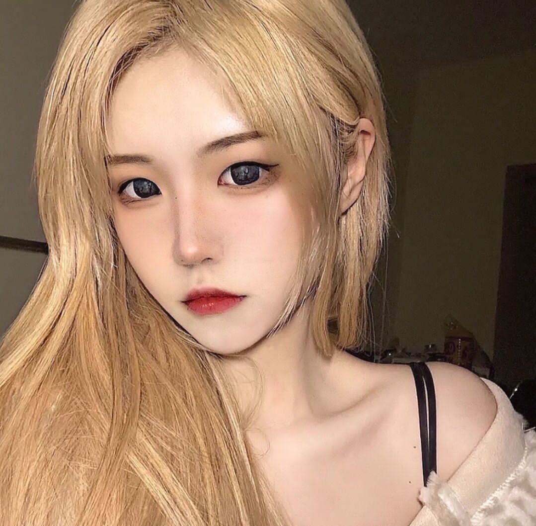 黄色片久久久-久久三级影院 - 小鸡AV无颜之月观看