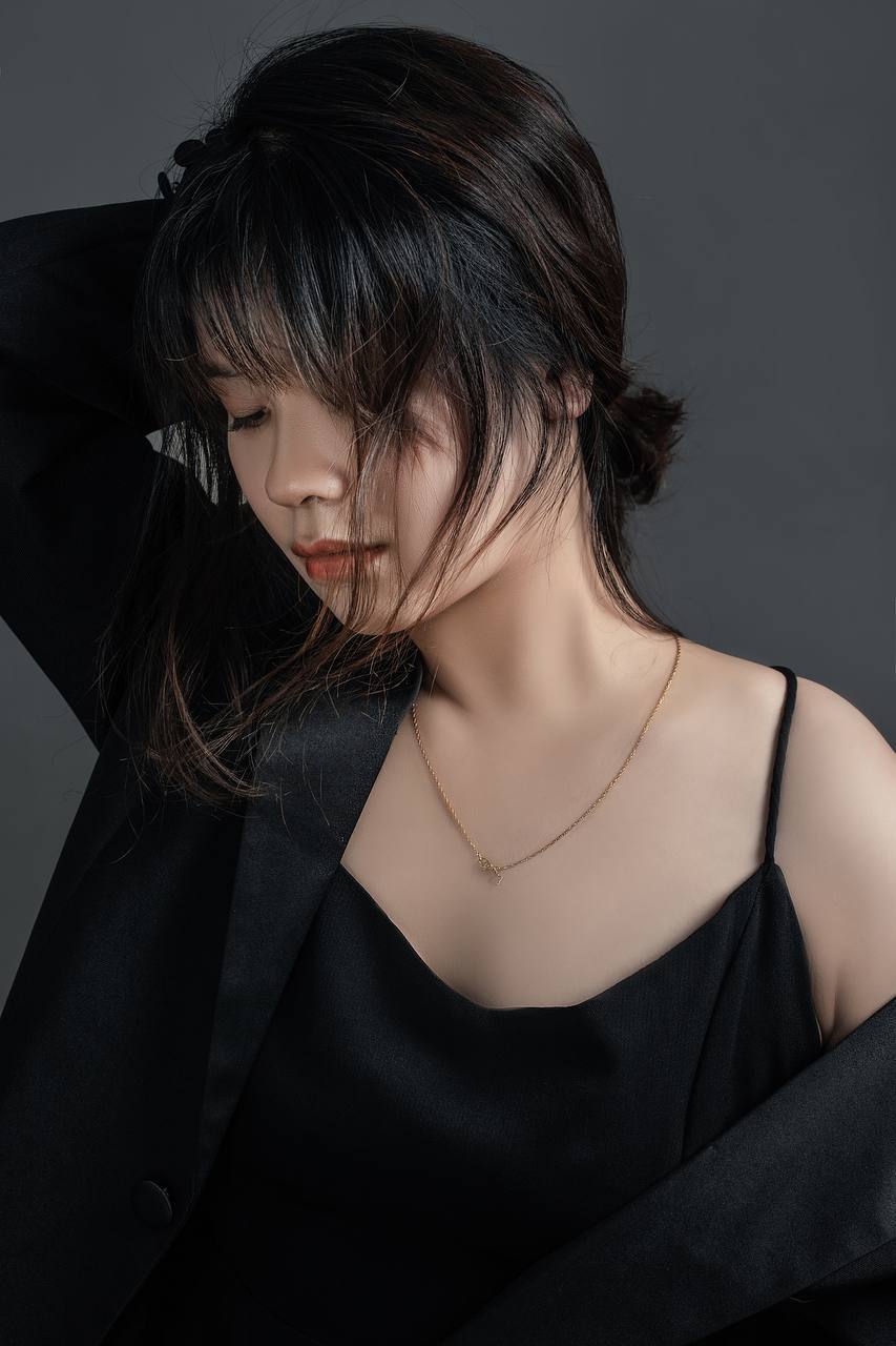 韩国色情巜肉欲夜姬-陈少霞 三级 - 小鸡AV漂亮的丰满人妻中文字幕