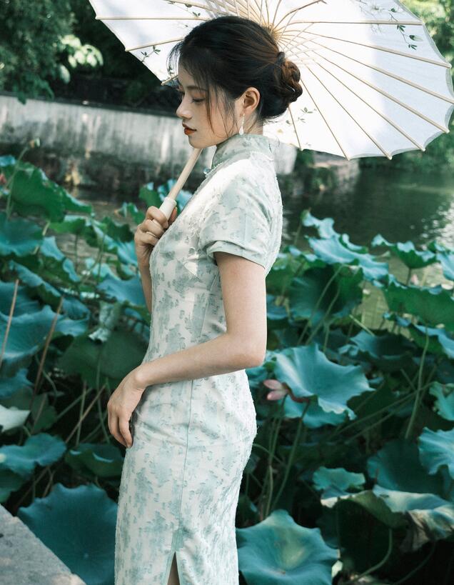 精品伊人久久久久7777人