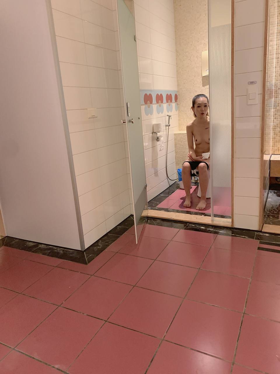 年轻的妈妈视频-花与罪日本电影在线观看 - 小鸡AV99精品国产在热app