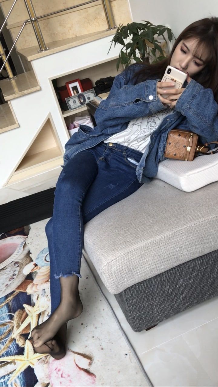 亚洲综合视频在线-一代女皇武则天a级艳 - 小鸡AV英国一级黄色片