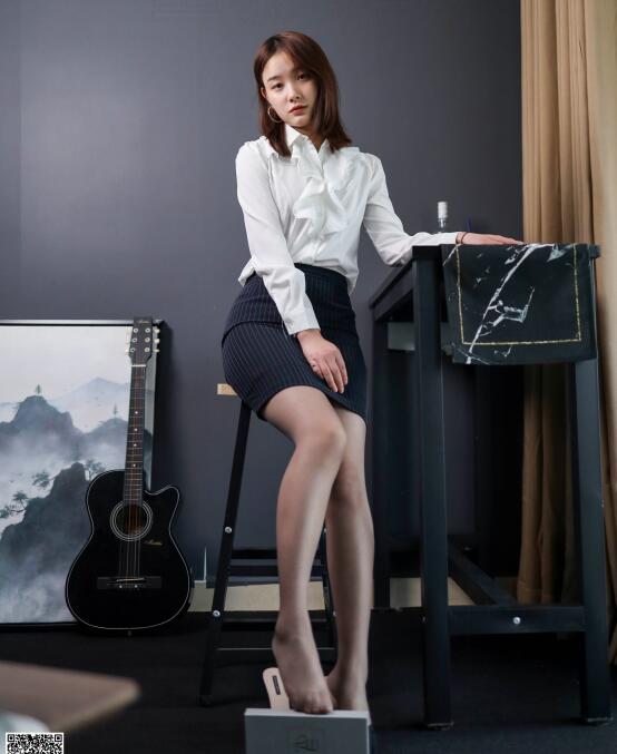 嗯快进来插得太深了嗯-《乳色吐息》在线观看01 - 小鸡AV精品人妻无码一区二区三区网站